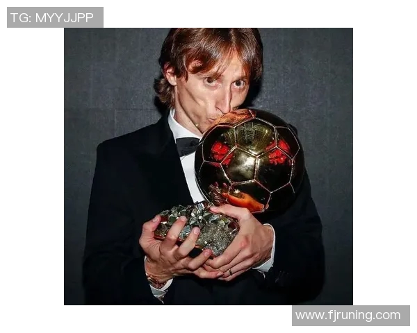 十月十七日出生的足球巨星们：从传奇到现役，成就与风采一览