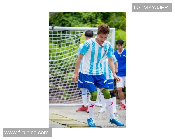 穿14号球衣的足球明星们谁是最具影响力的代表人物